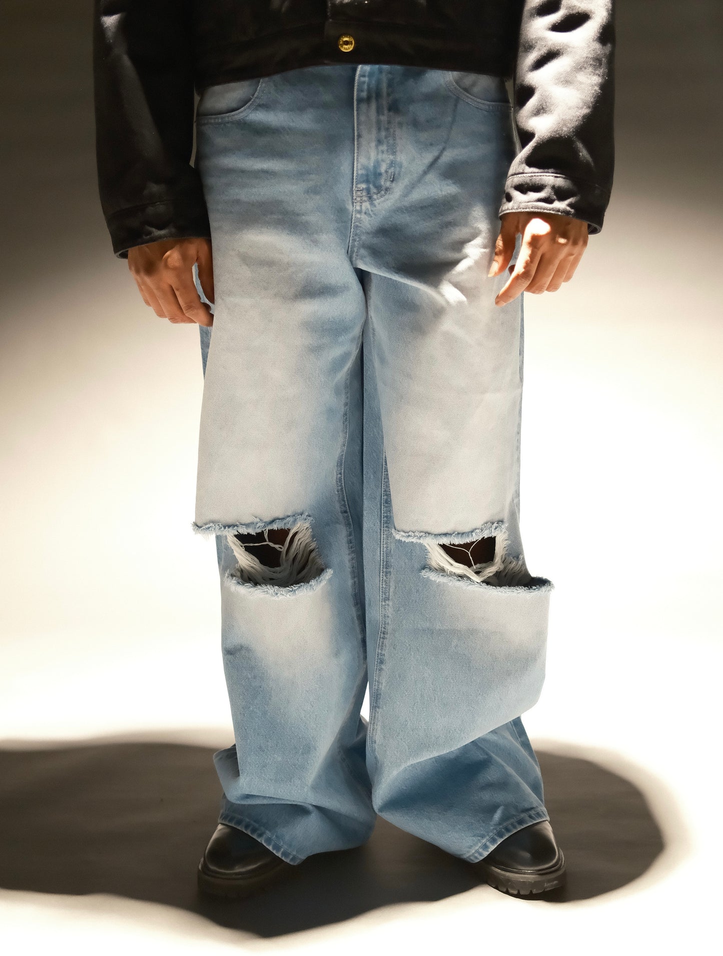 GIOVANNI'S BLUE RIPPED - JEANS