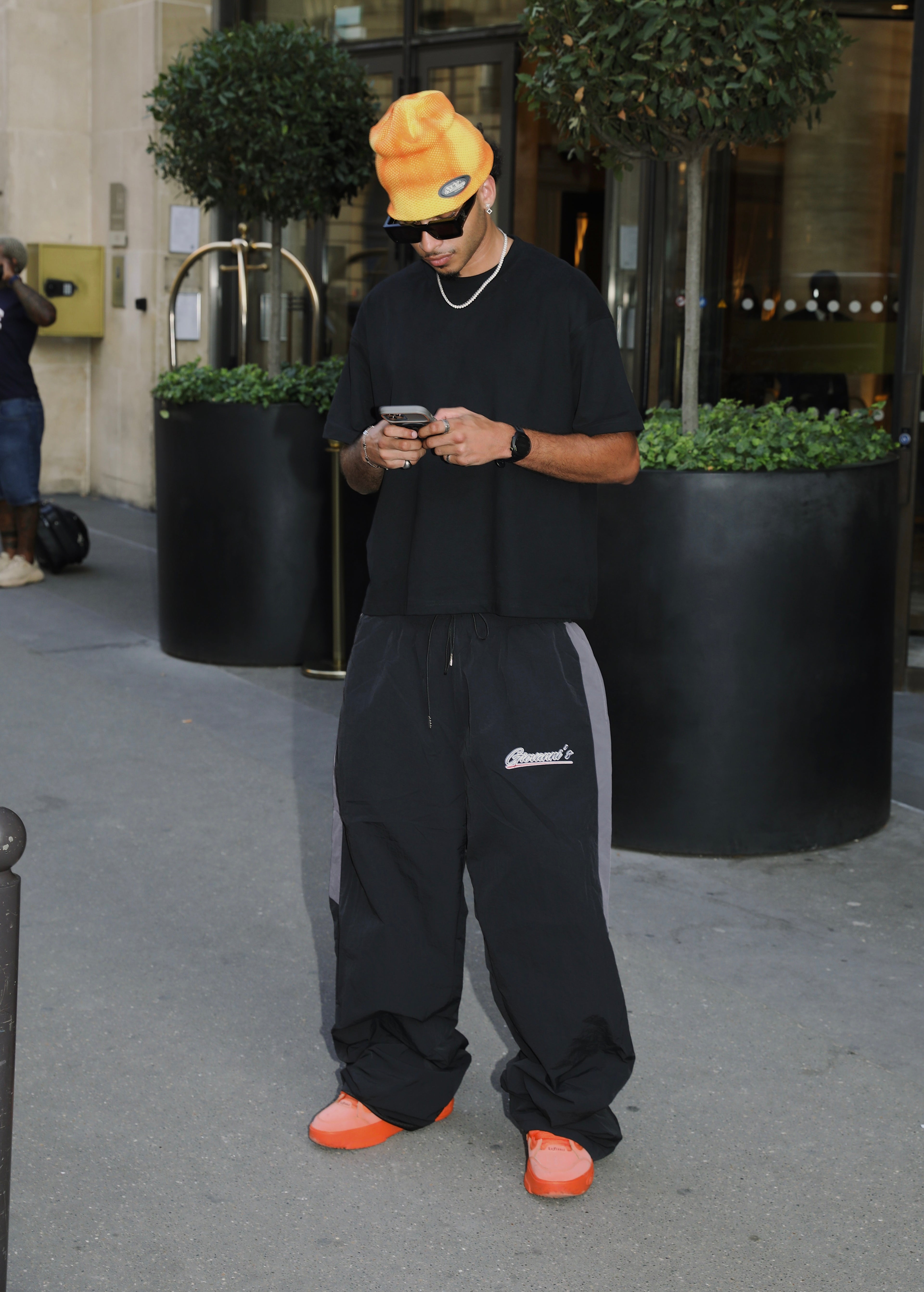 GIOVANNI'S BLACK & GREY -TRACKPANTS