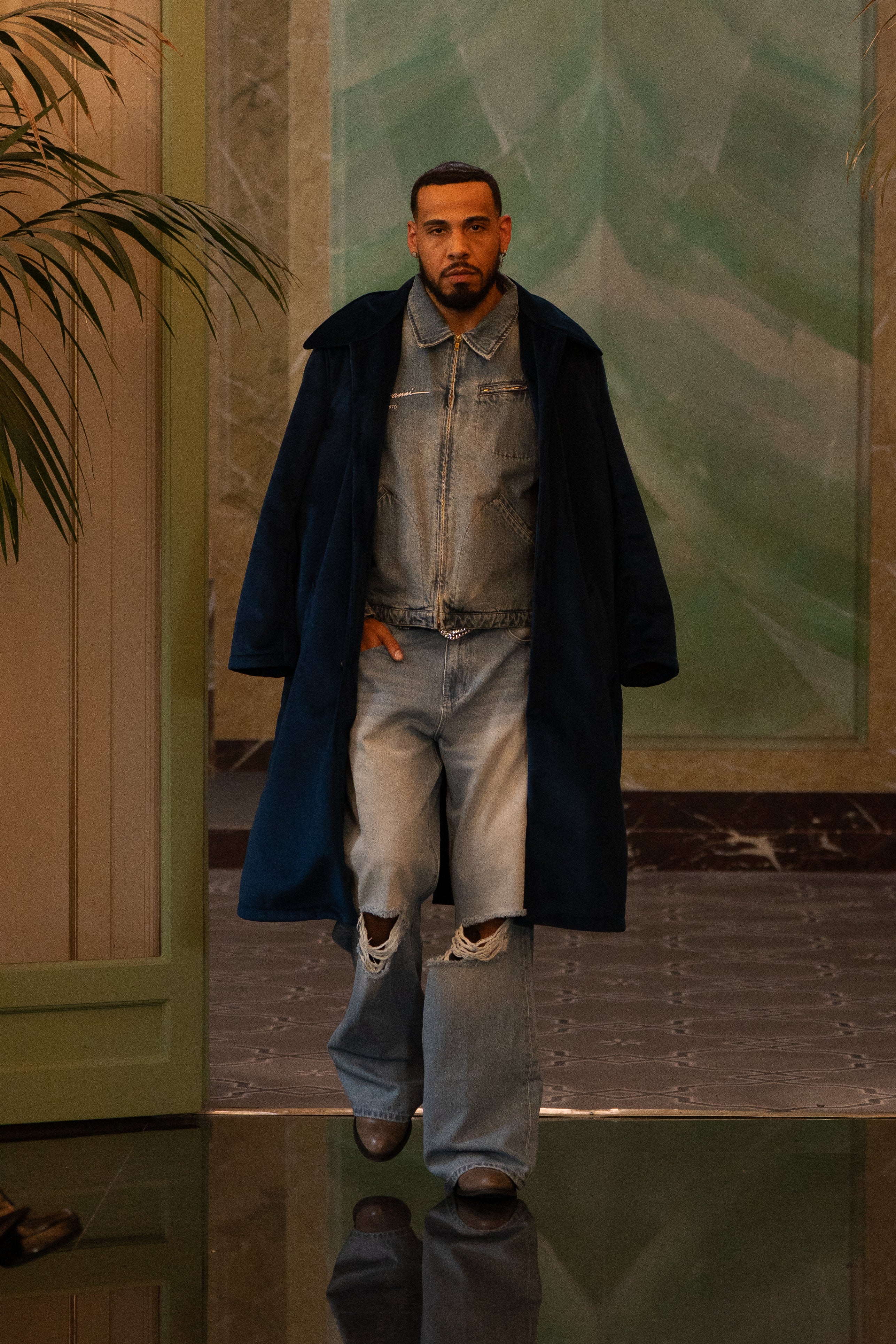 GIOVANNI'S BLUE RIPPED -  JEANS