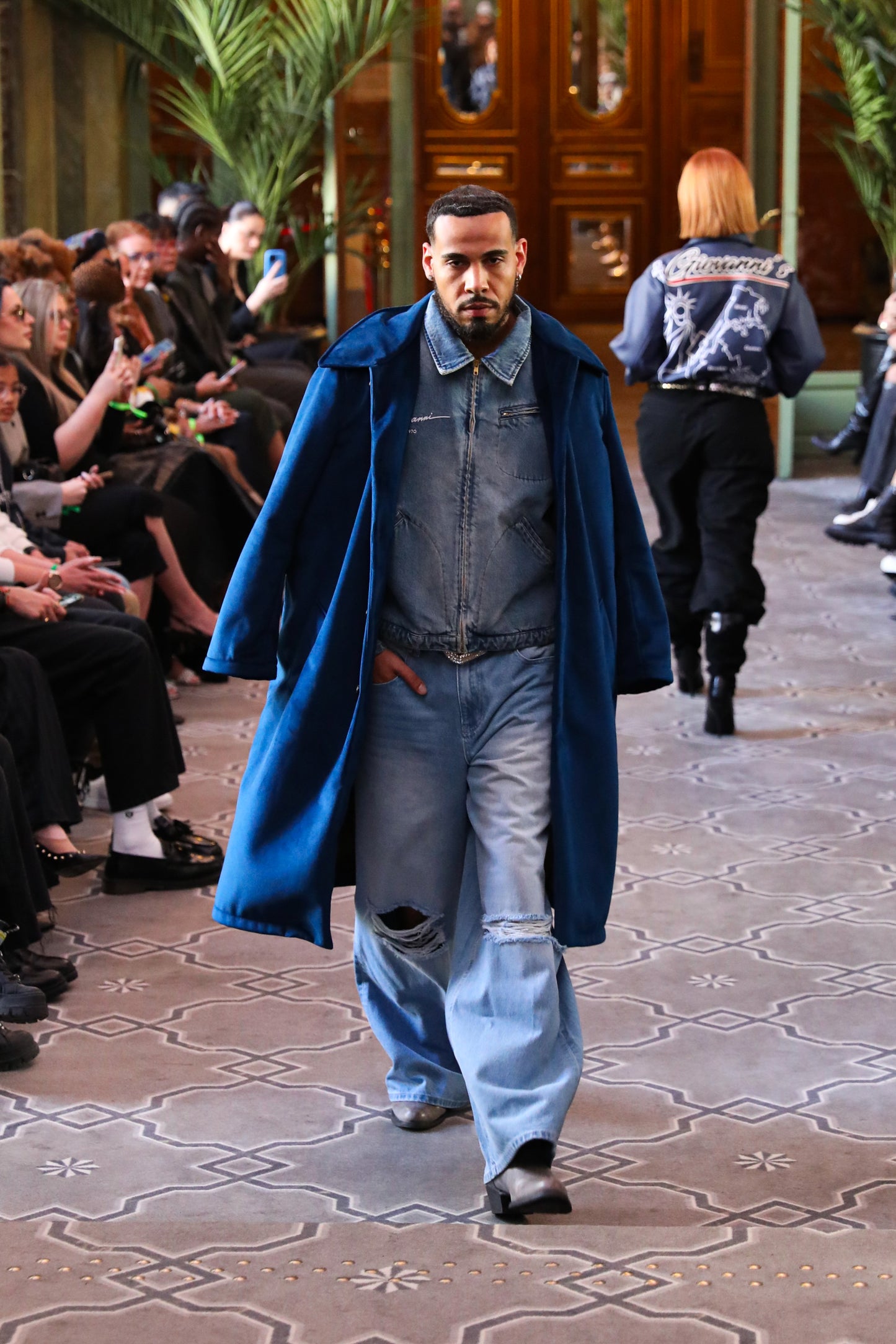 GIOVANNI'S BLUE RIPPED -  JEANS