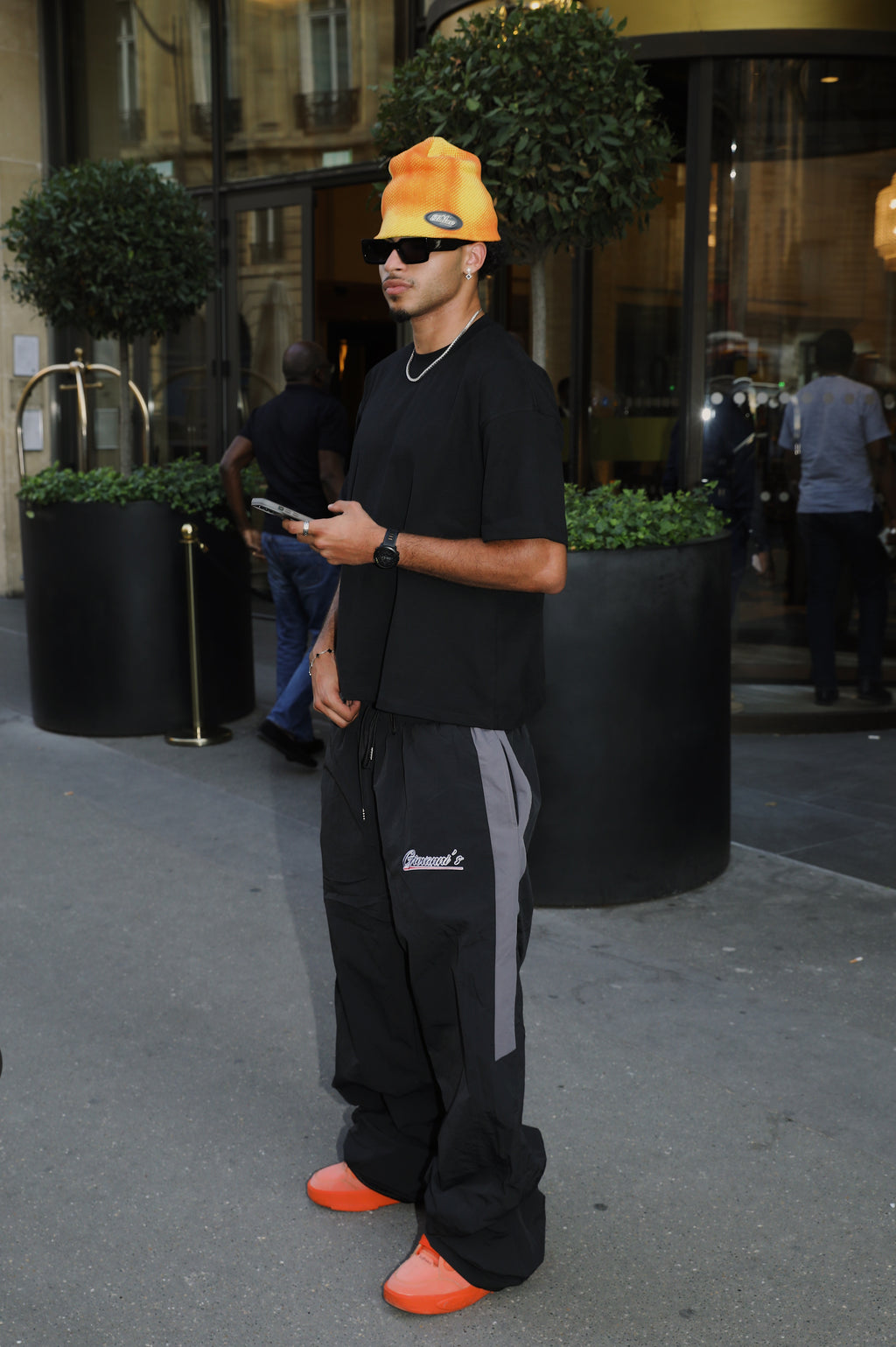 GIOVANNI'S BLACK & GREY -TRACKPANTS