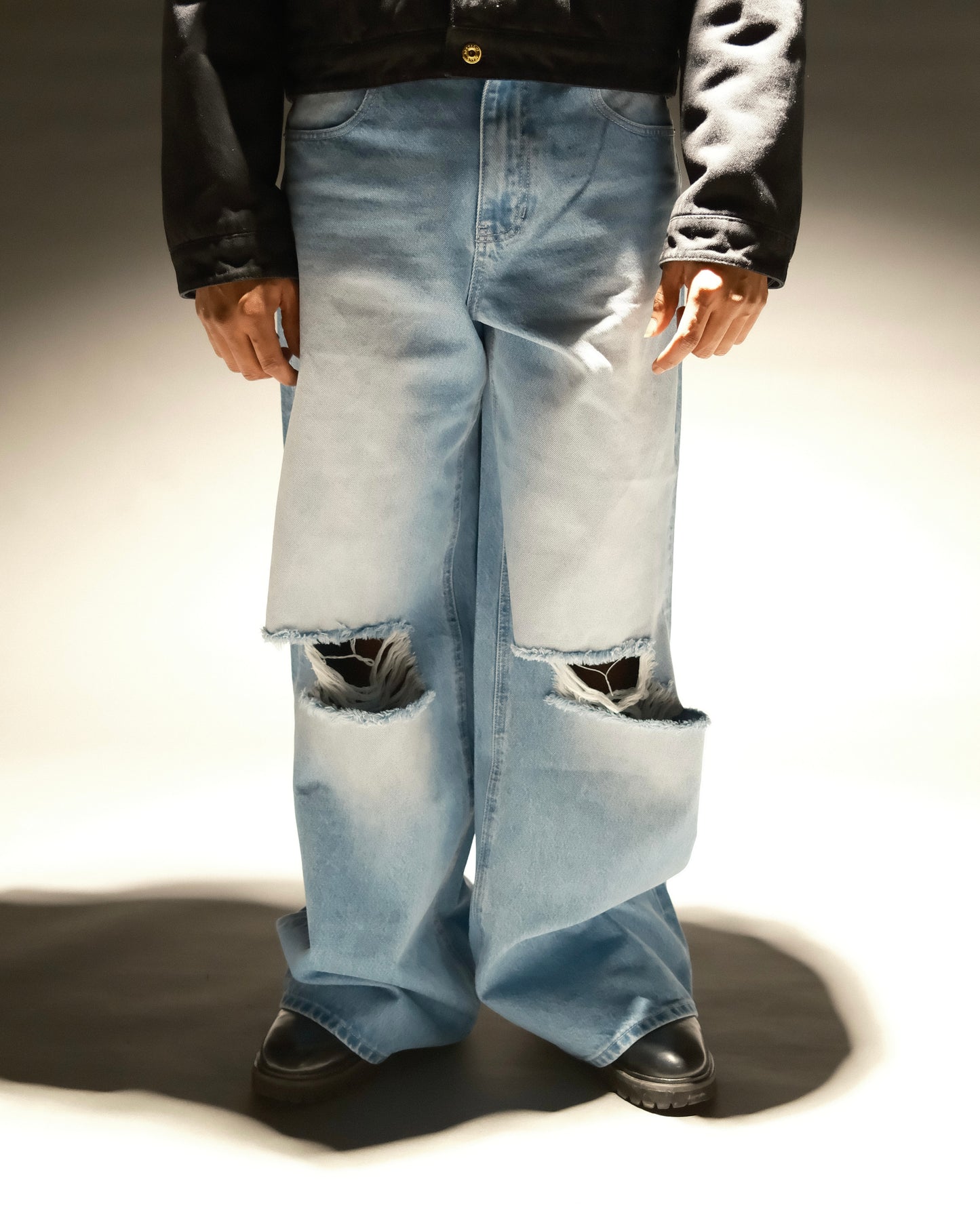 GIOVANNI'S BLUE RIPPED -  JEANS